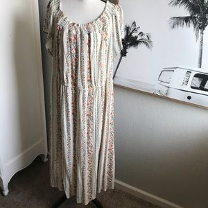 Plus size Old Navy floral long dress